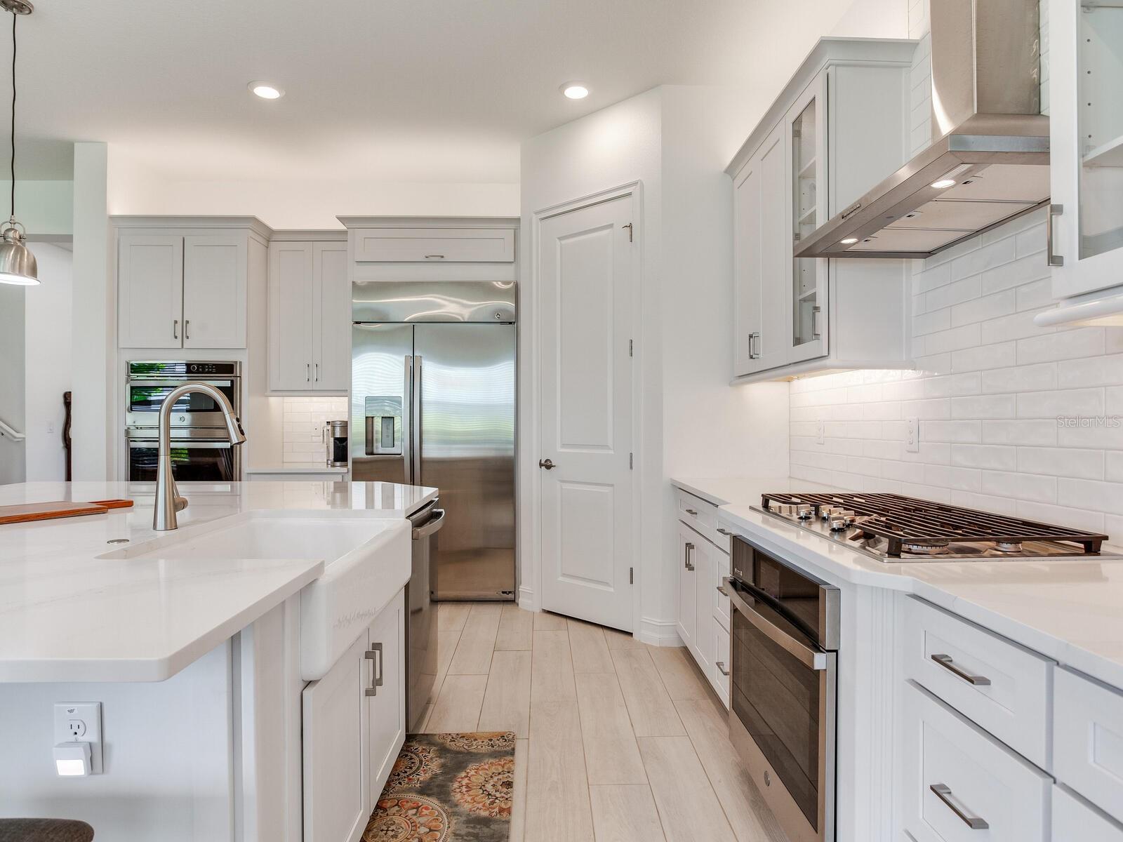 Listing photo id 34 for 6057 Marsh Trail Drive