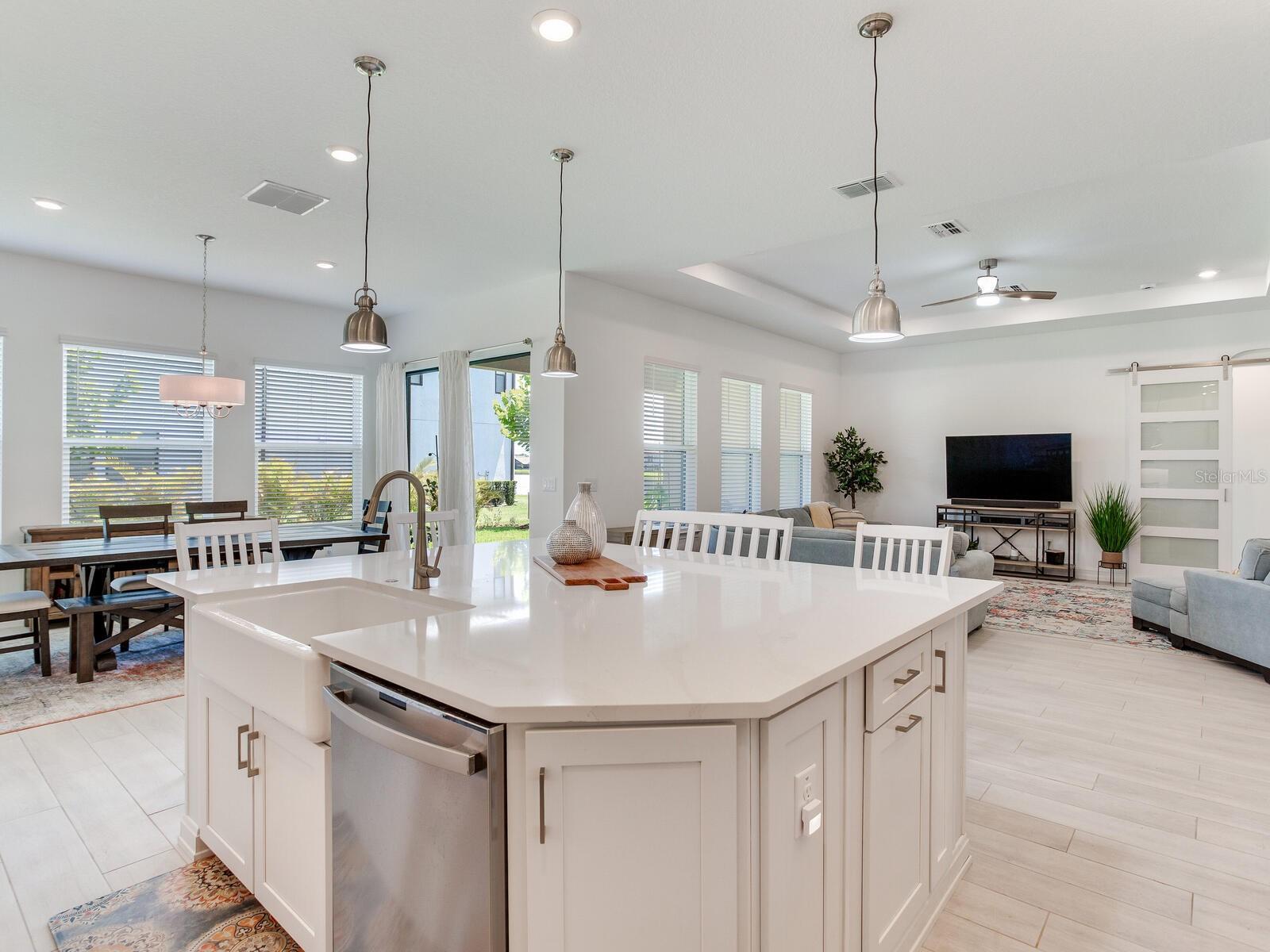 Listing photo id 36 for 6057 Marsh Trail Drive