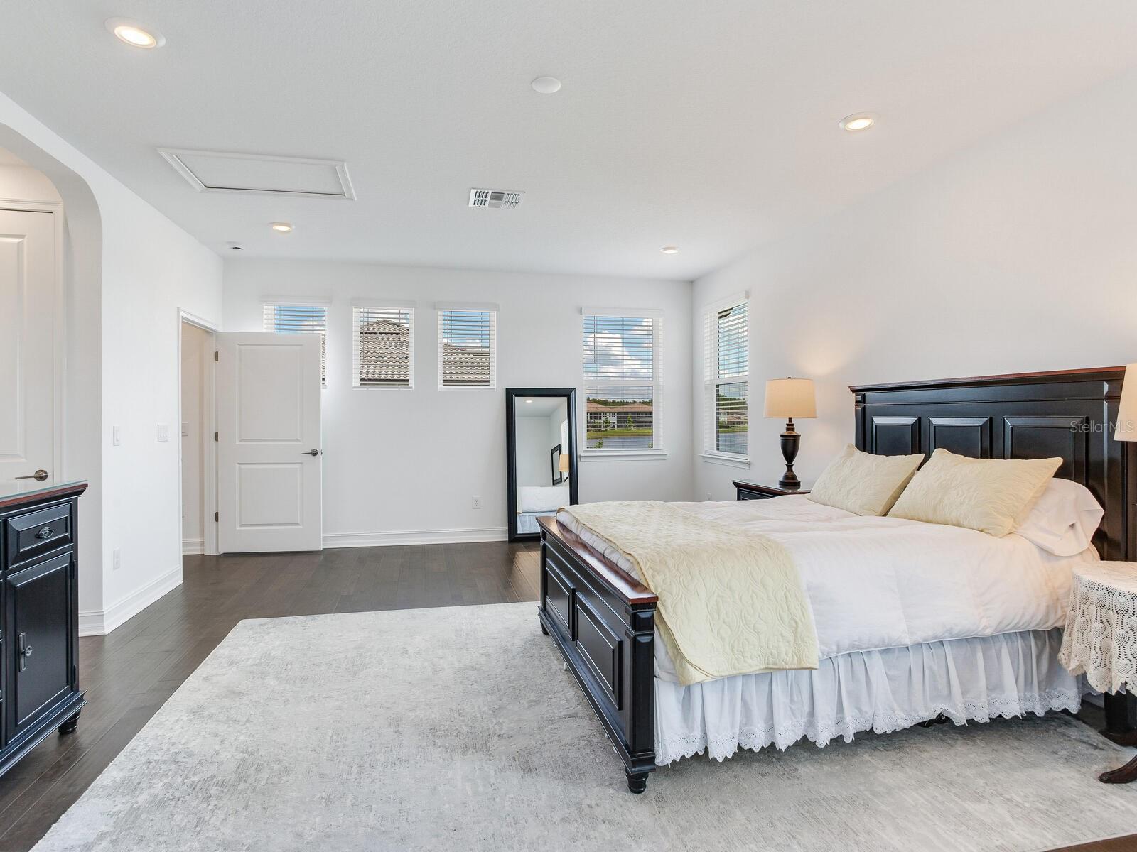 Listing photo id 52 for 6057 Marsh Trail Drive
