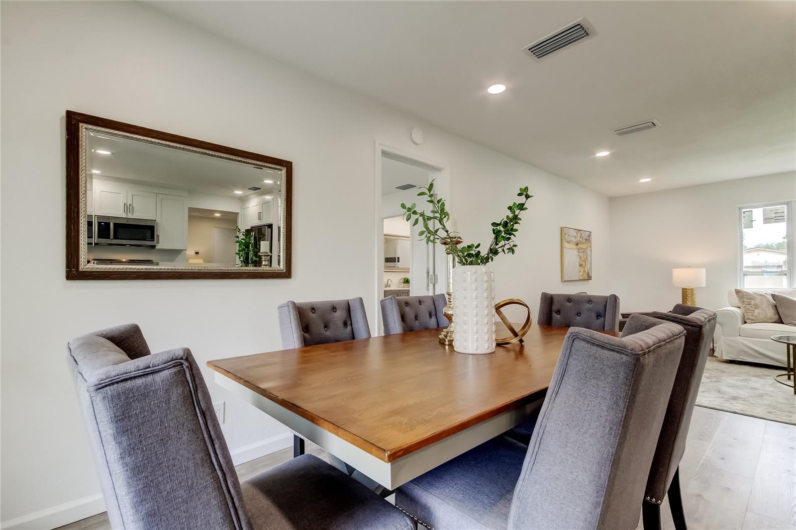 Image 12 of 52 For 13344 88th Avenue