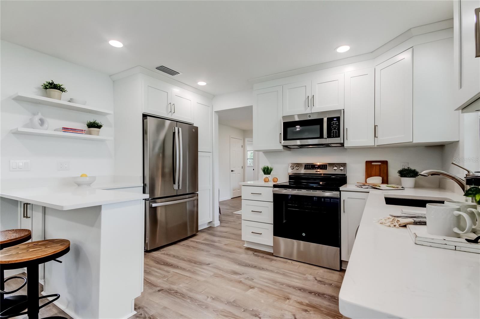 Image 13 of 52 For 13344 88th Avenue