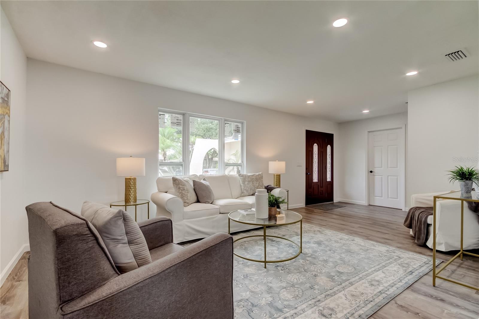 Image 4 of 52 For 13344 88th Avenue