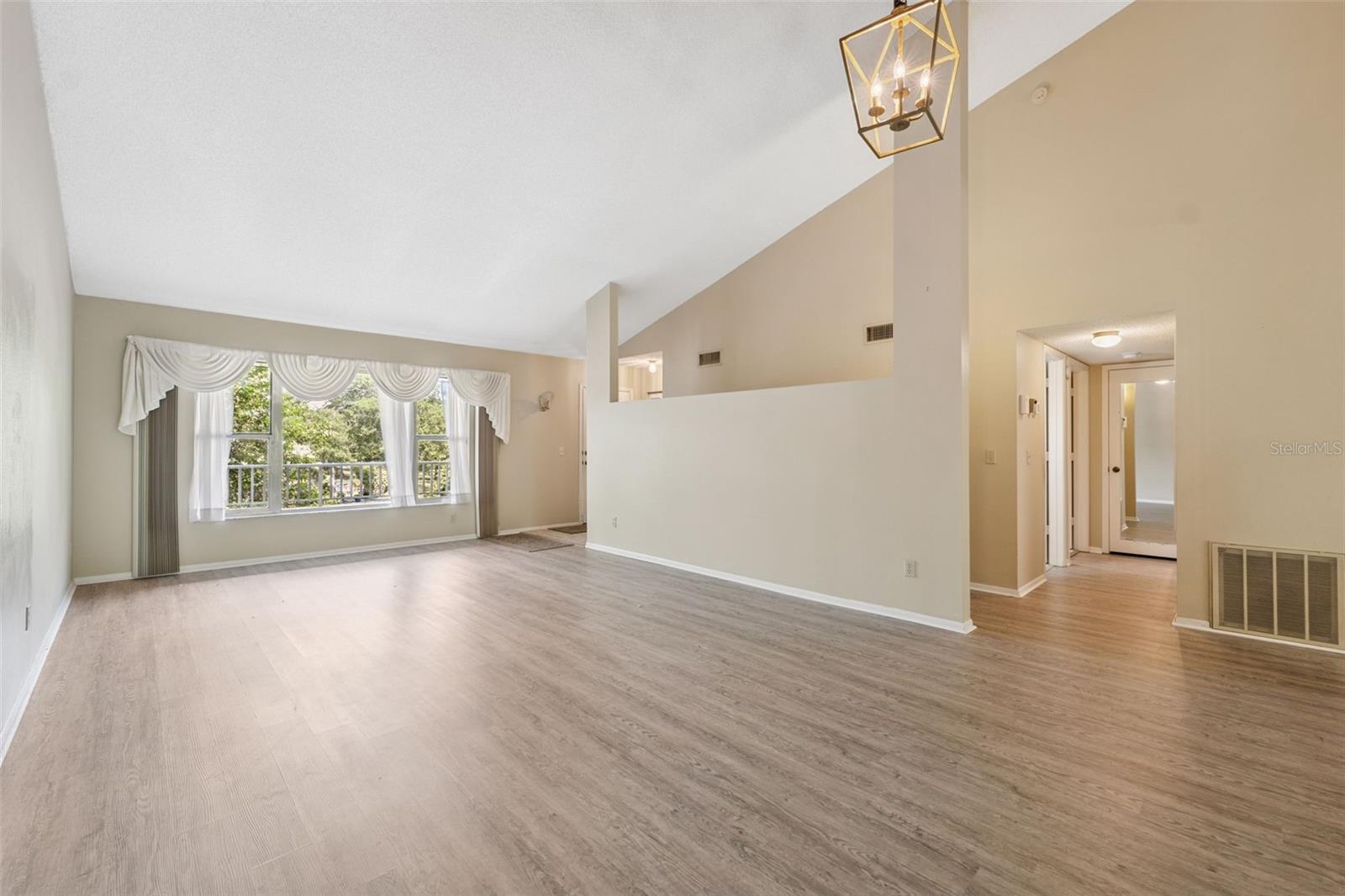 Image 12 of 44 For 2192 Swedish Drive 26