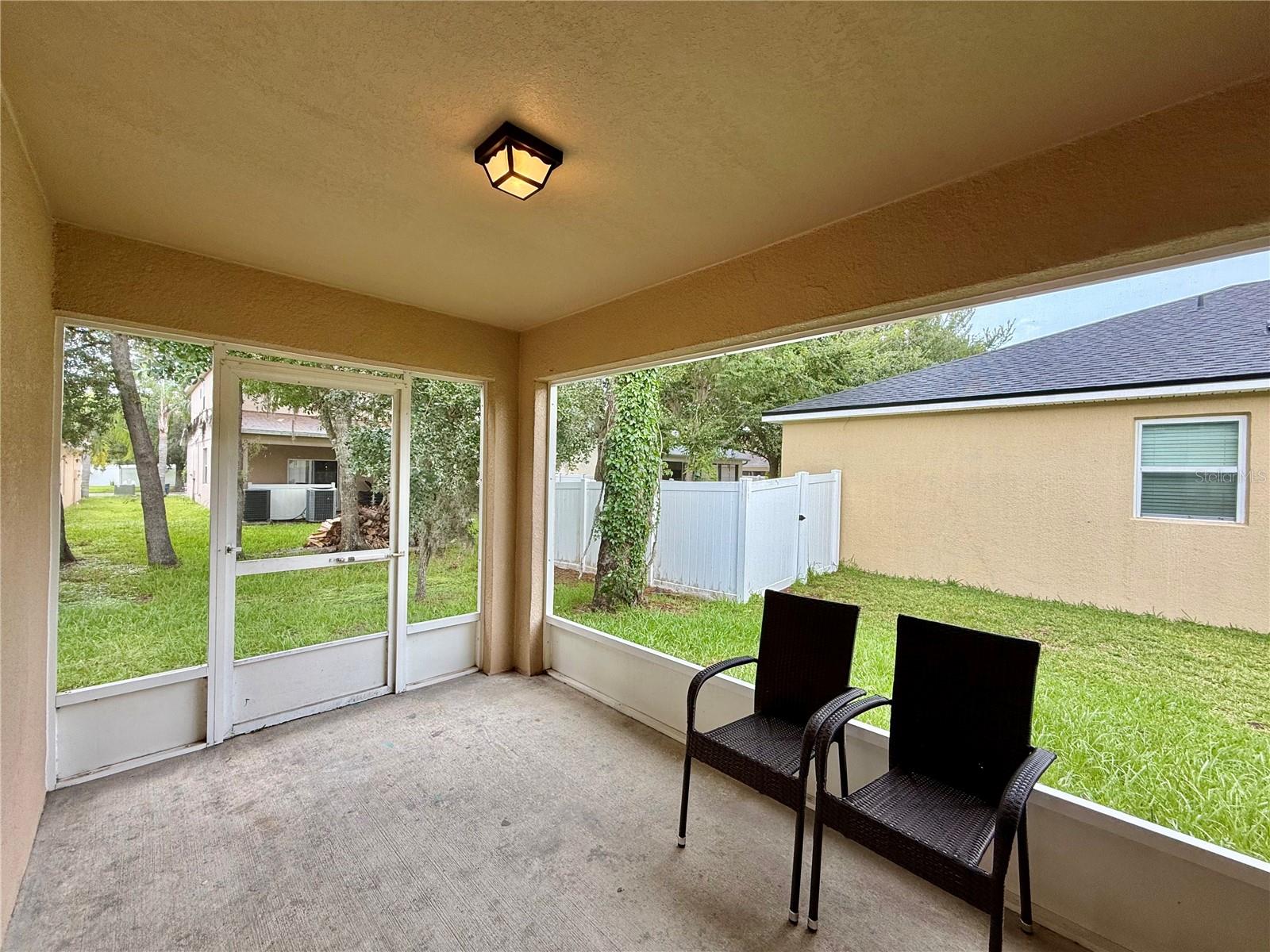 Listing photo id 28 for 6054 Merrifield Drive