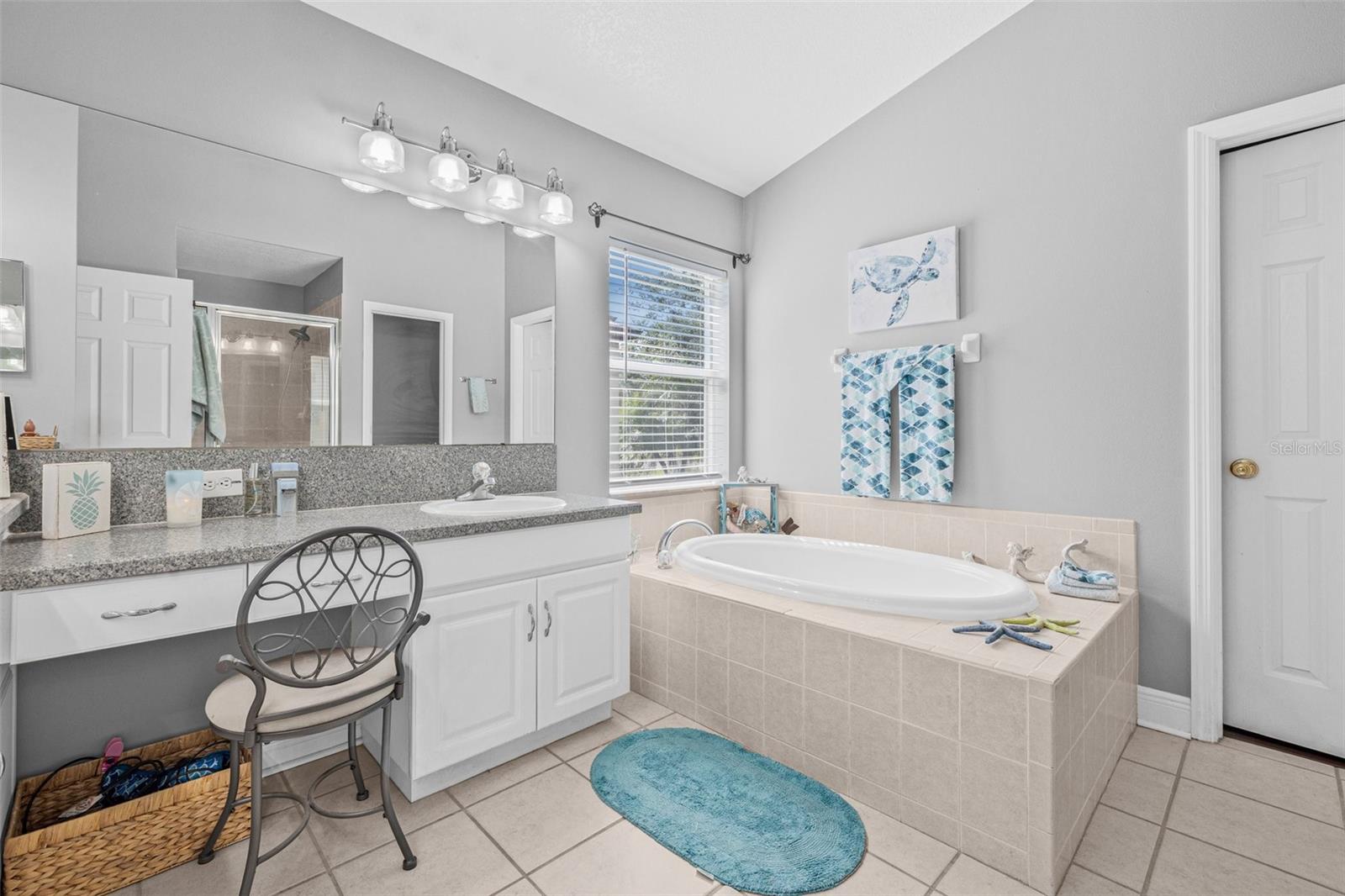 Image 13 of 39 For 34811 Arbor Green Place