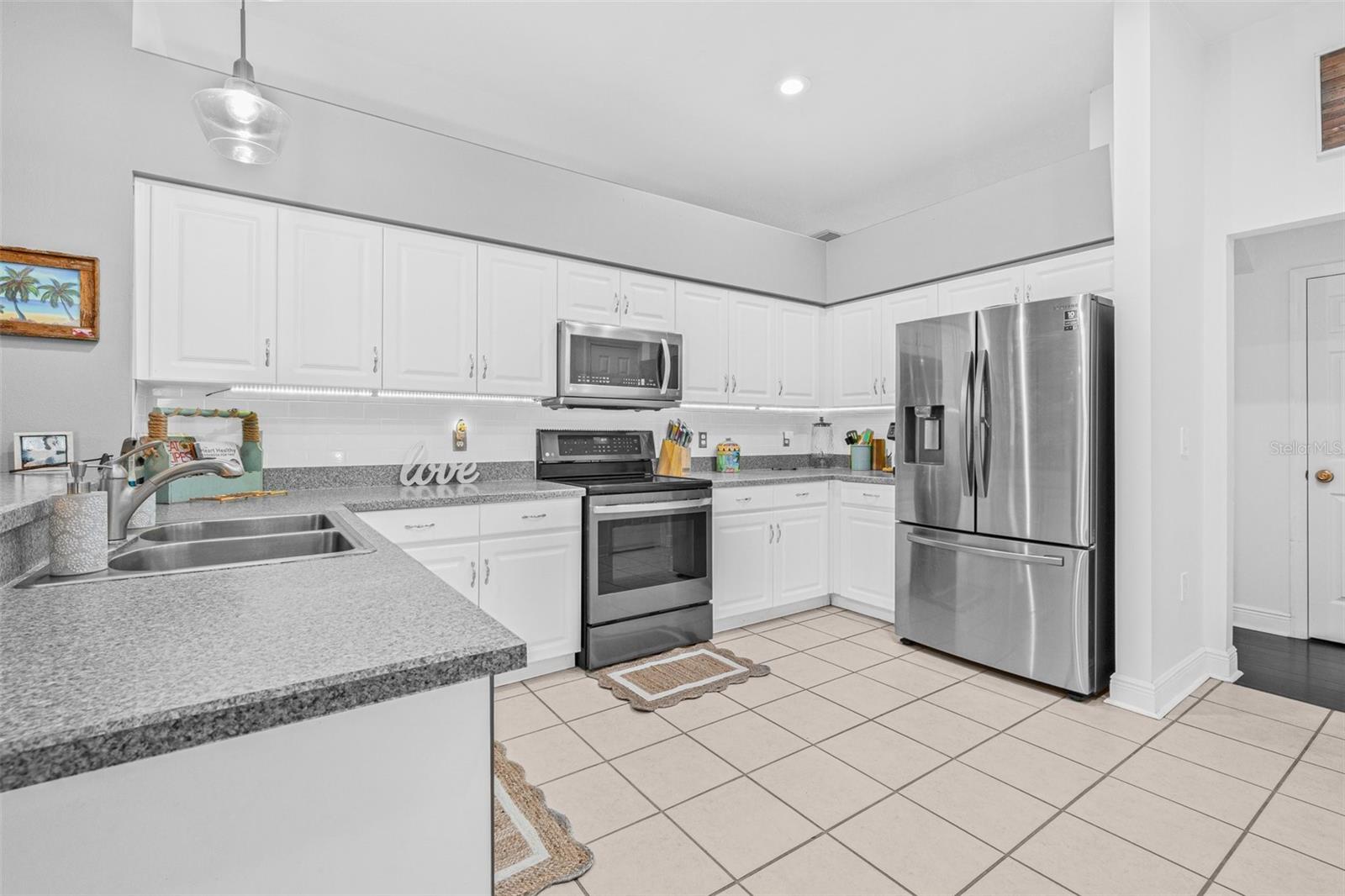 Image 8 of 39 For 34811 Arbor Green Place