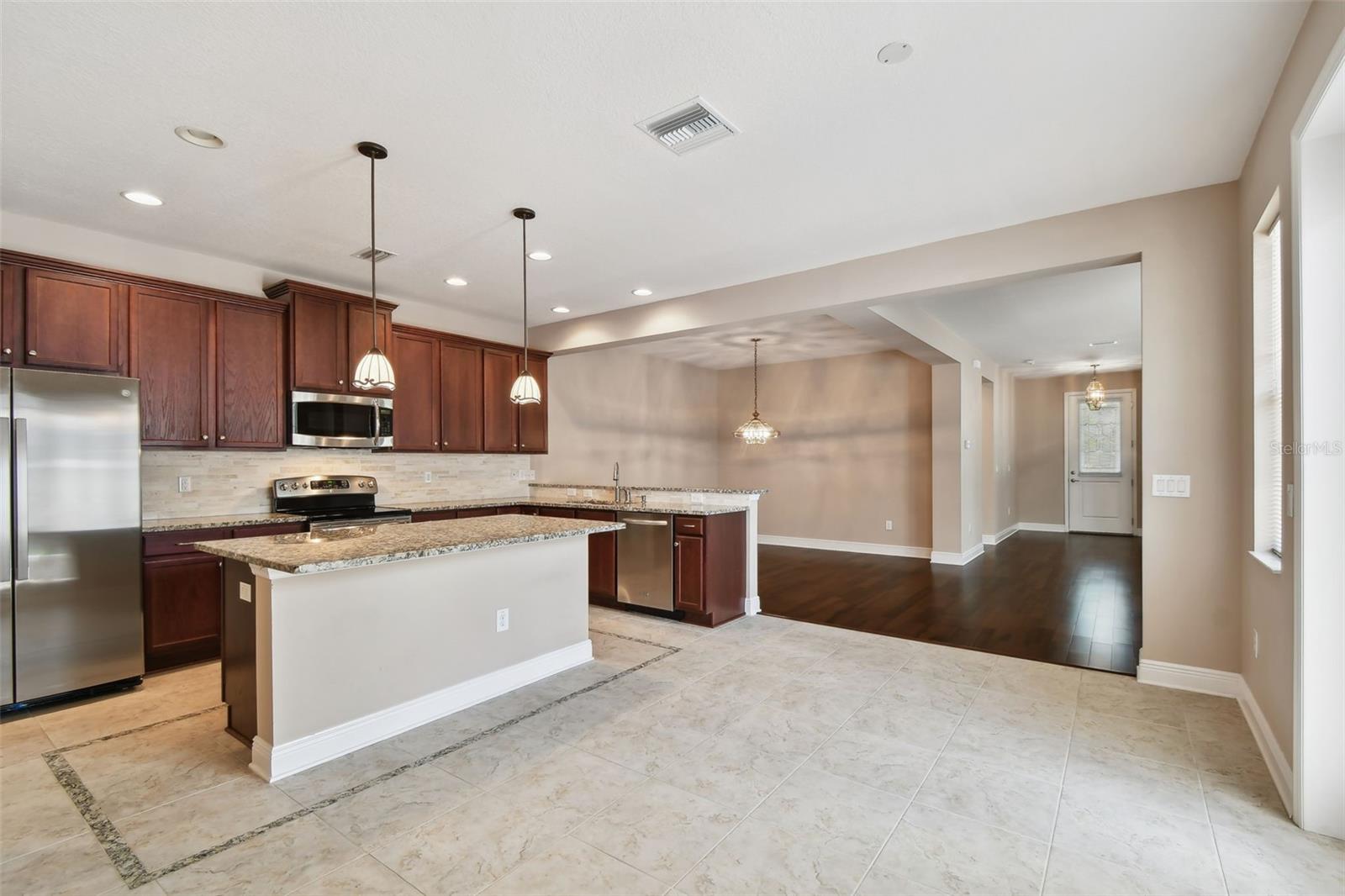 Image 14 of 73 For 11317 Wickersley Place