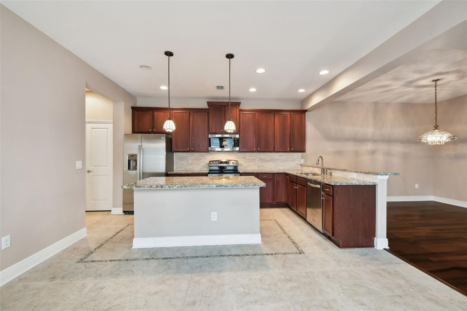 Image 17 of 73 For 11317 Wickersley Place