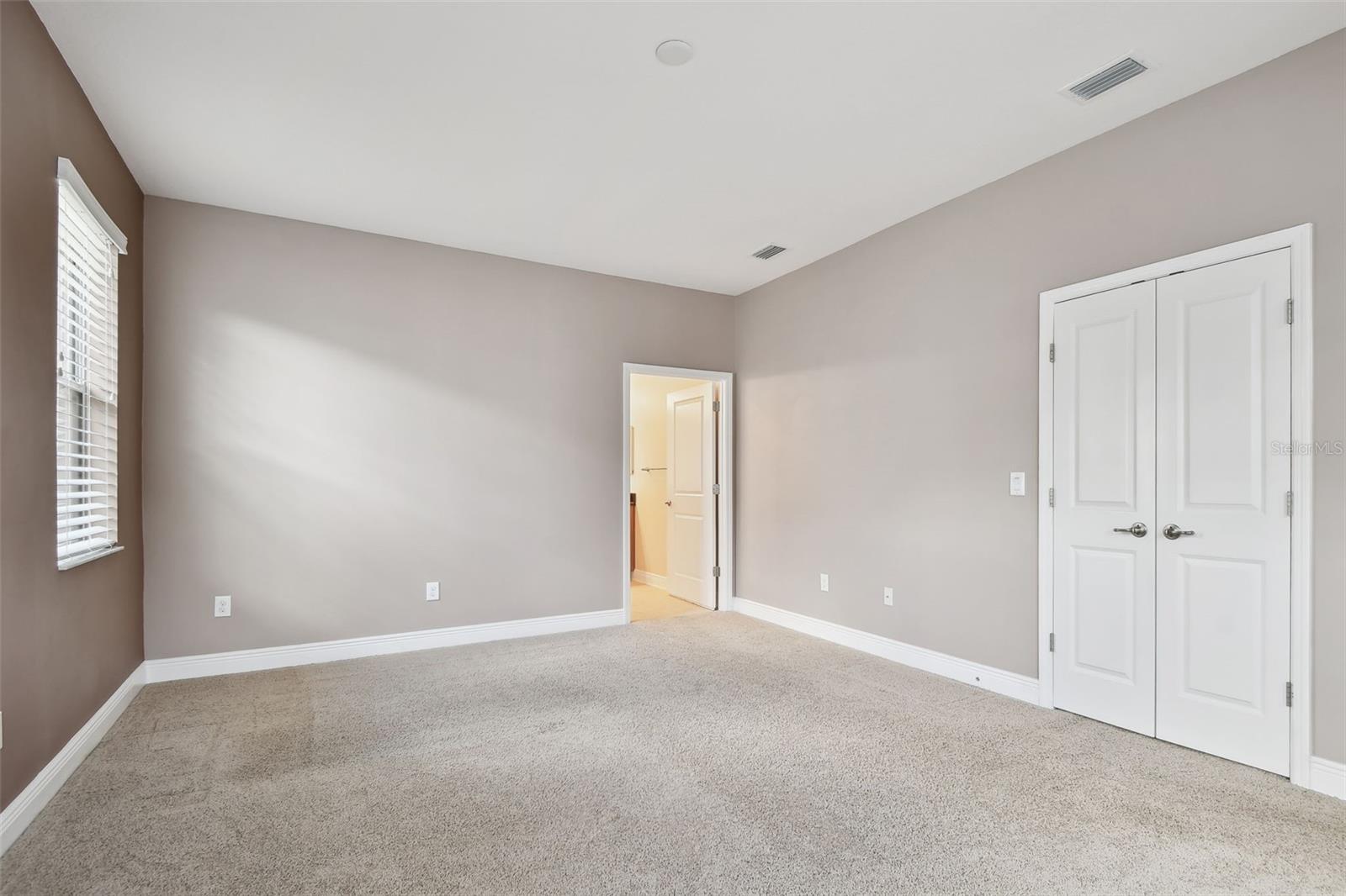 Image 22 of 73 For 11317 Wickersley Place
