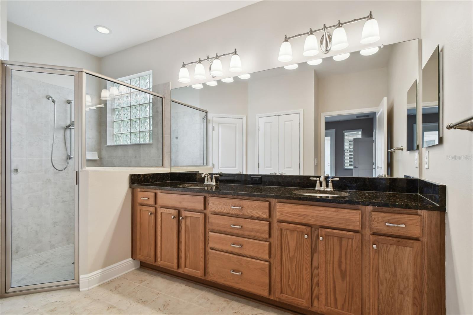 Image 25 of 73 For 11317 Wickersley Place