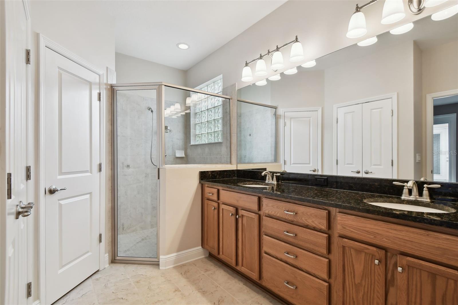 Image 26 of 73 For 11317 Wickersley Place