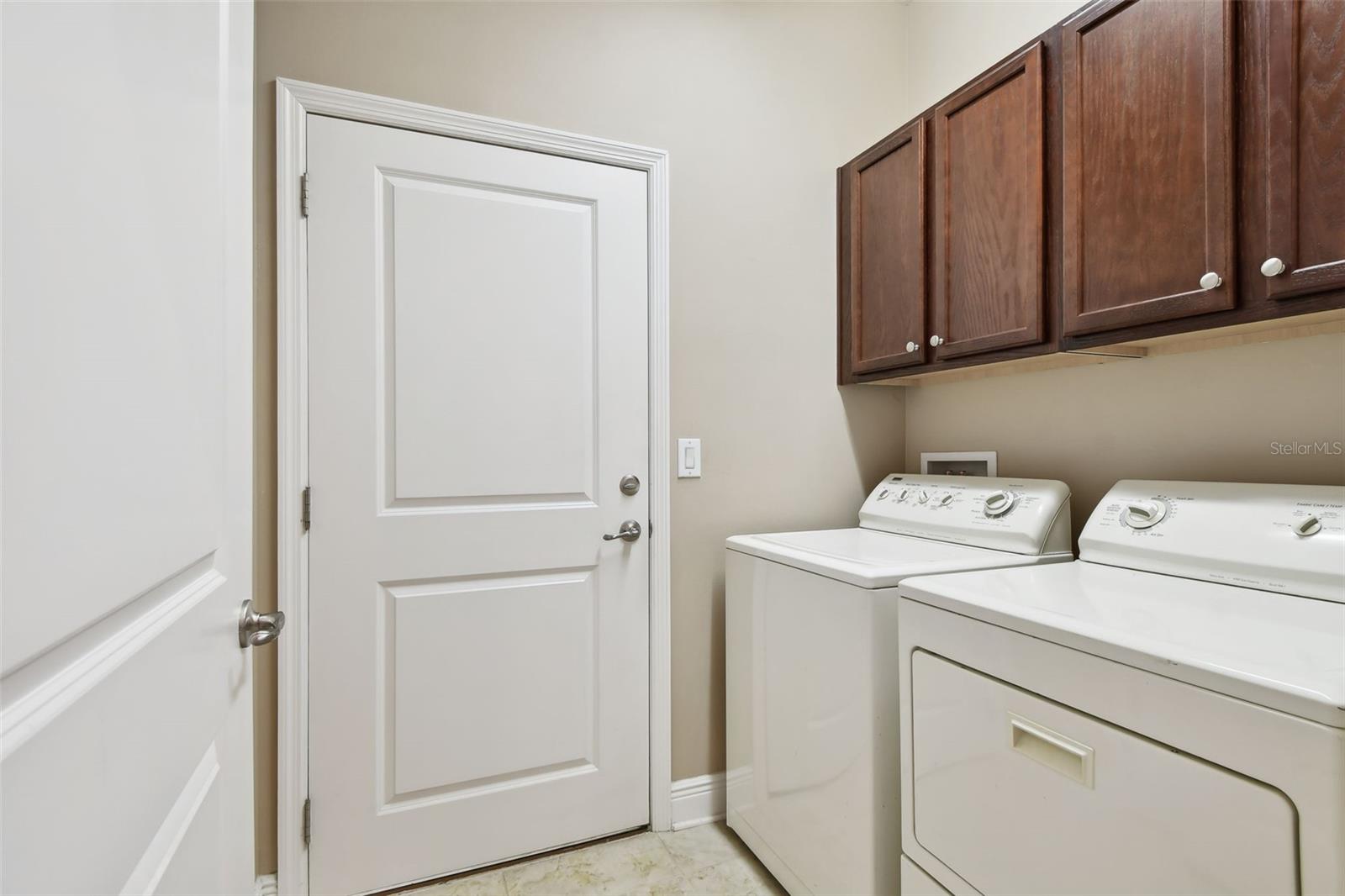 Image 29 of 73 For 11317 Wickersley Place