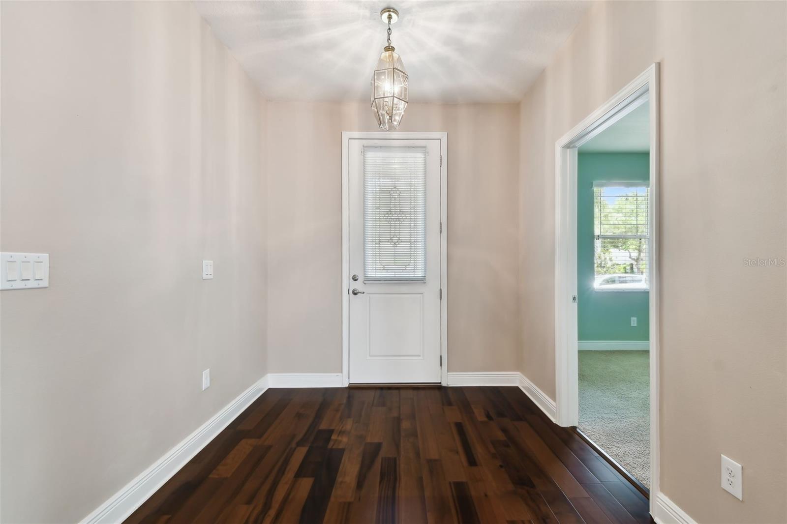 Image 7 of 73 For 11317 Wickersley Place