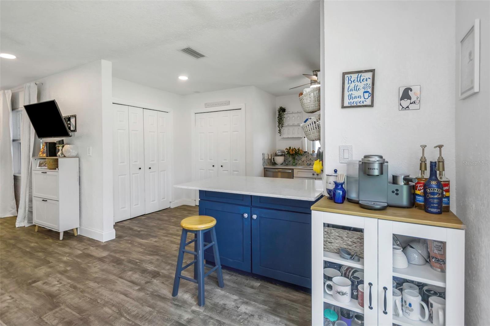 Image 13 of 47 For 5741 91st Avenue N