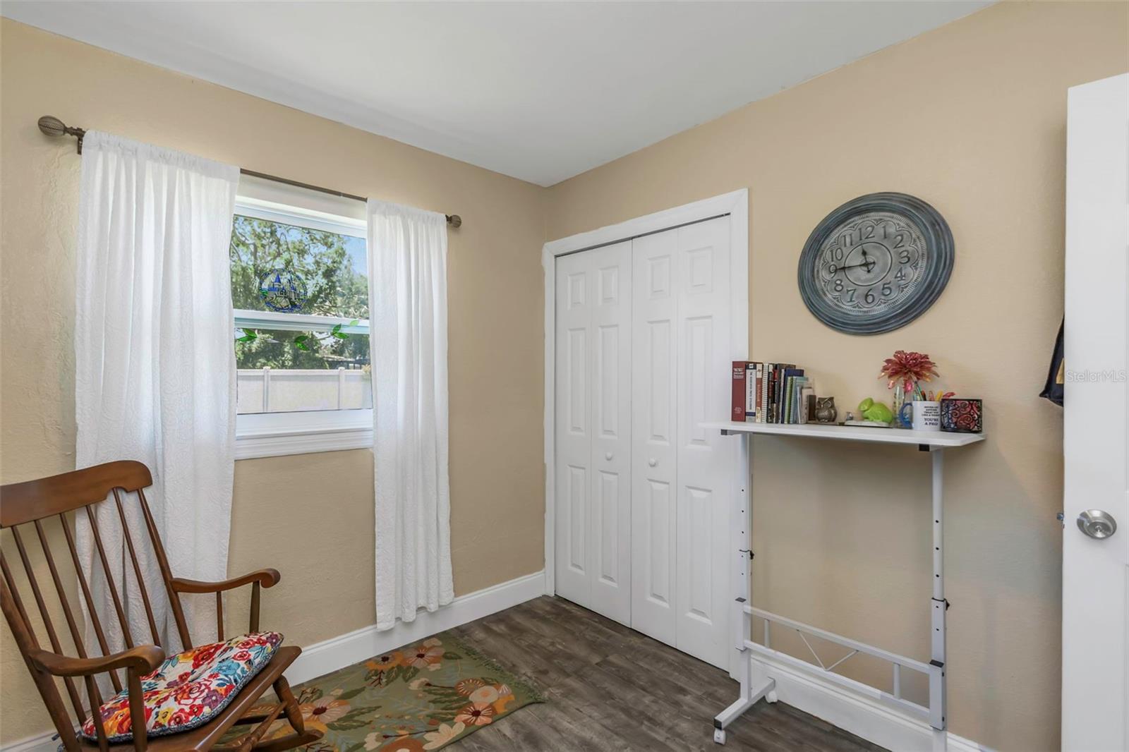 Image 26 of 47 For 5741 91st Avenue N