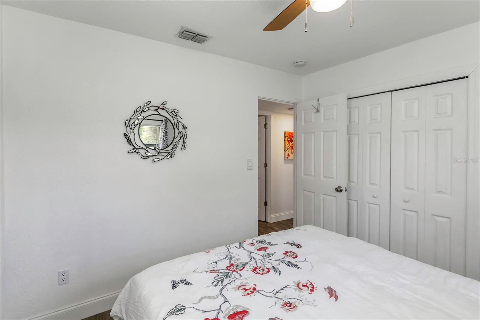 Image 31 of 47 For 5741 91st Avenue N