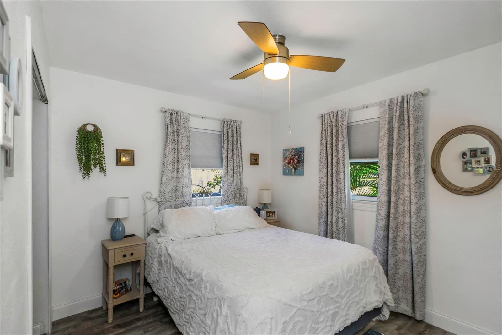 Image 36 of 47 For 5741 91st Avenue N