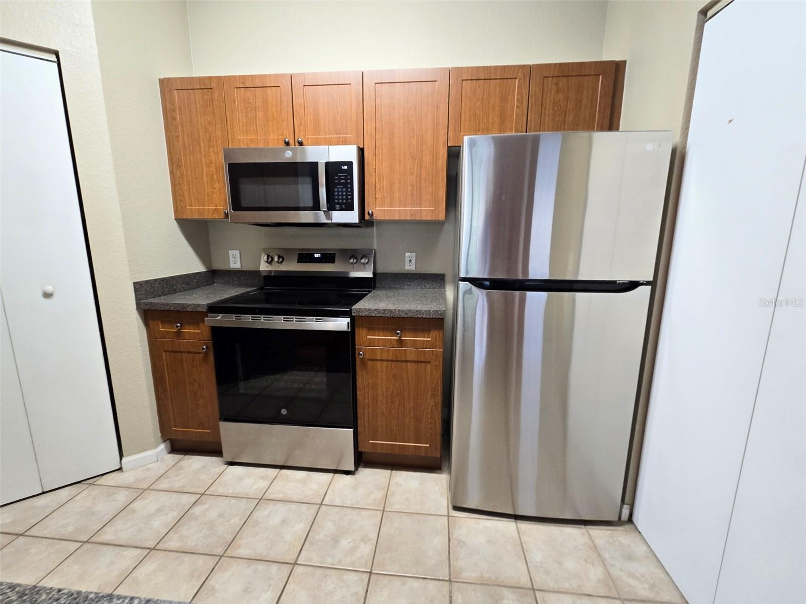 Image 7 of 18 For 2188 Chianti Place 10-102