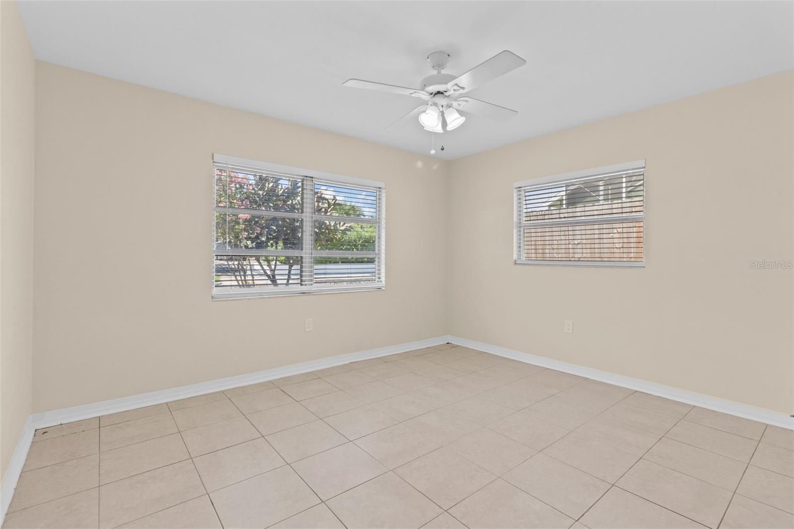 Image 19 of 33 For 512 Richmond Street