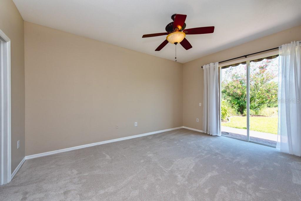Image 13 of 43 For 27652 Sky Lake Circle