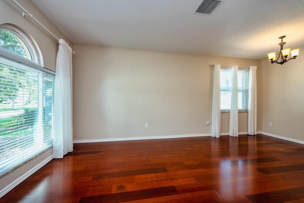 Image 3 of 43 For 27652 Sky Lake Circle