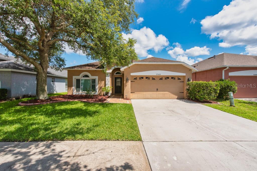 Image 32 of 43 For 27652 Sky Lake Circle