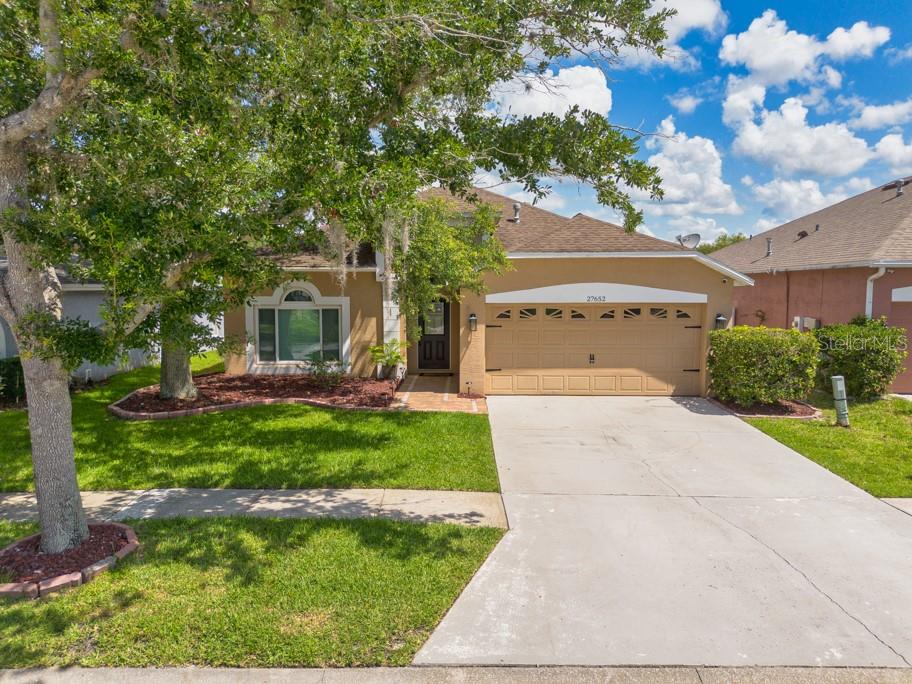 Image 34 of 43 For 27652 Sky Lake Circle