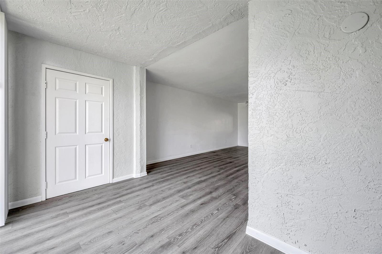 Image 13 of 40 For 2049 Skimmer Court W 311
