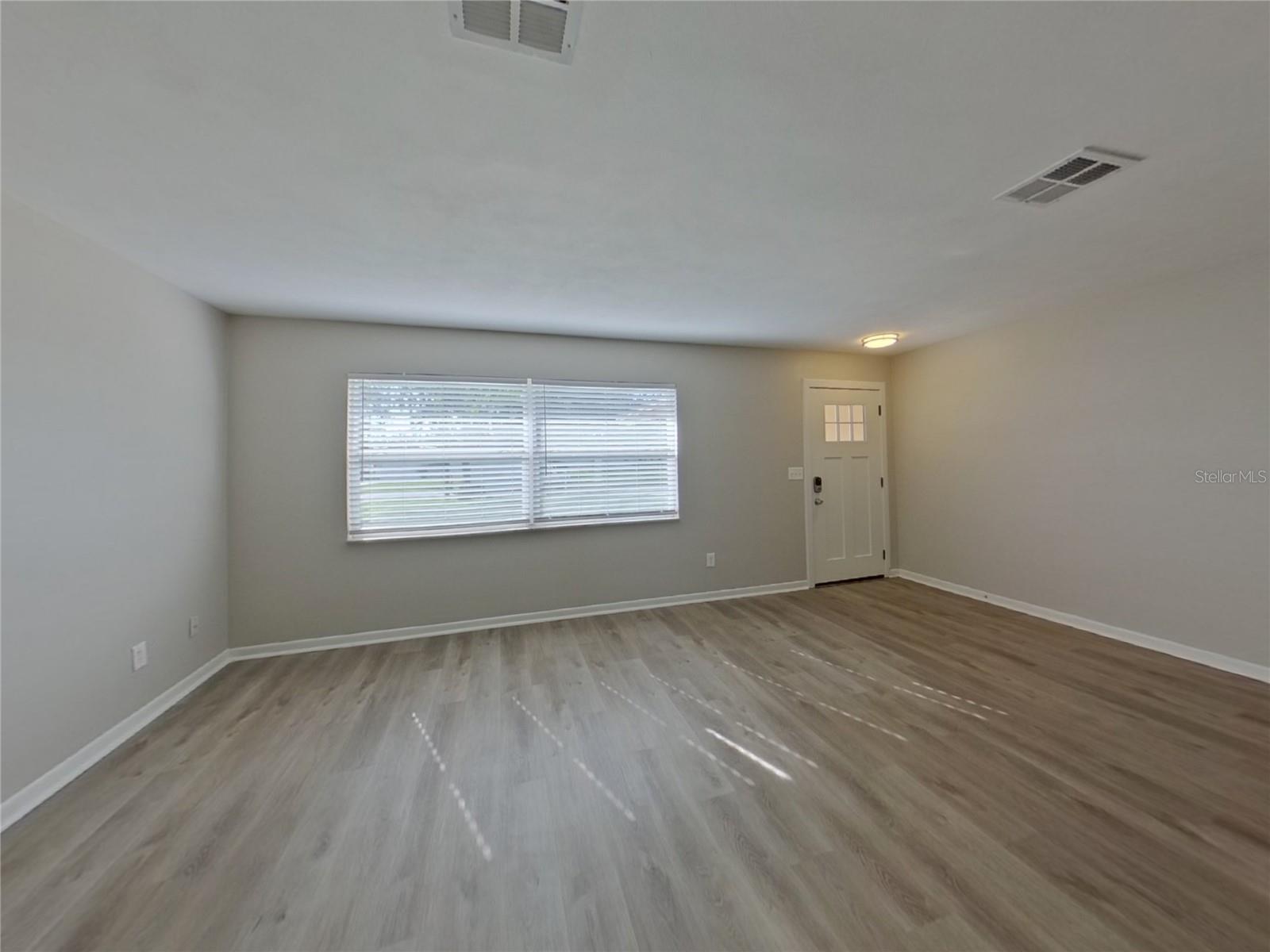 Image 4 of 17 For 2258 Lake Drive