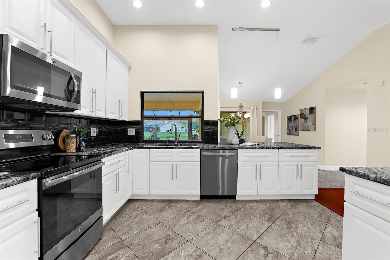 Image 15 of 61 For 3360 Hickorywood Way