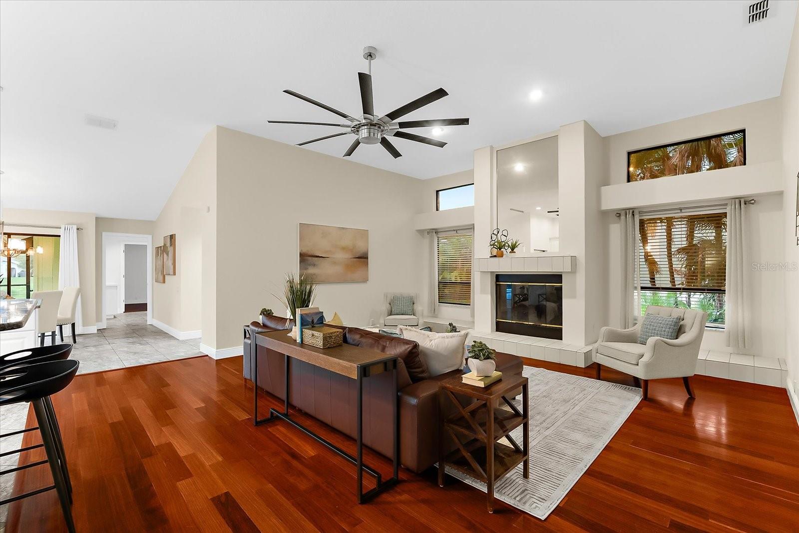 Image 21 of 61 For 3360 Hickorywood Way