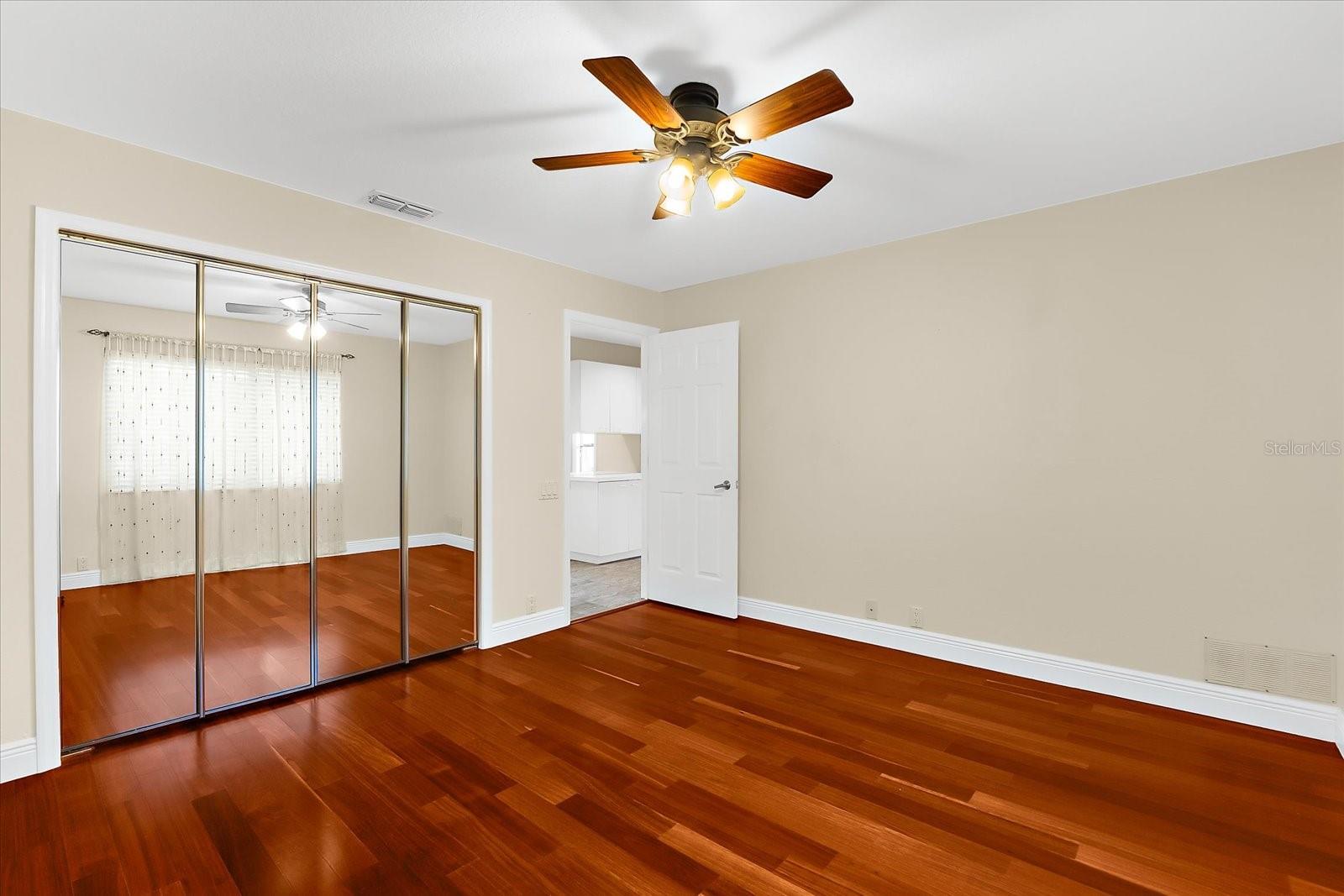 Image 38 of 61 For 3360 Hickorywood Way