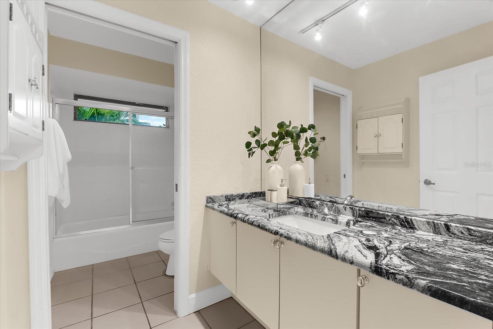 Image 39 of 61 For 3360 Hickorywood Way