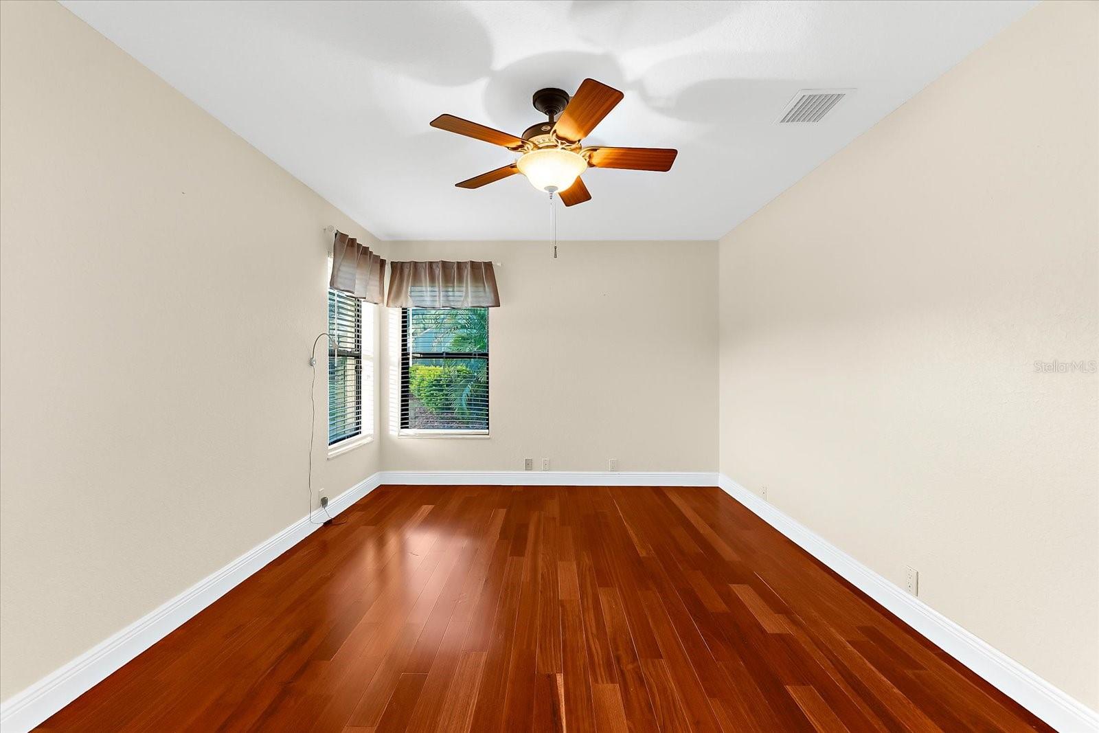 Image 41 of 61 For 3360 Hickorywood Way