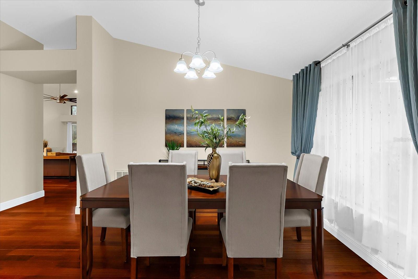 Image 9 of 61 For 3360 Hickorywood Way