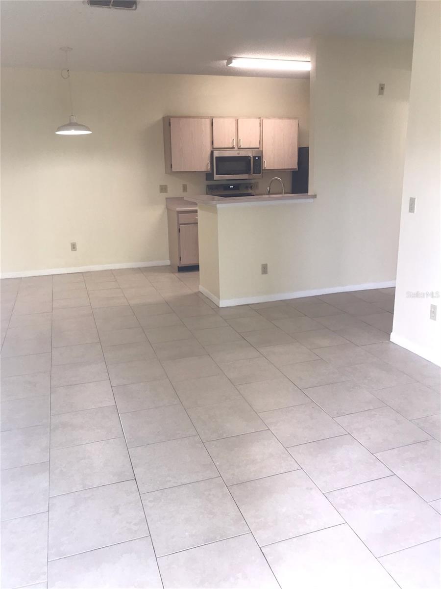 Image 4 of 11 For 709 Secret Harbor Lane 313
