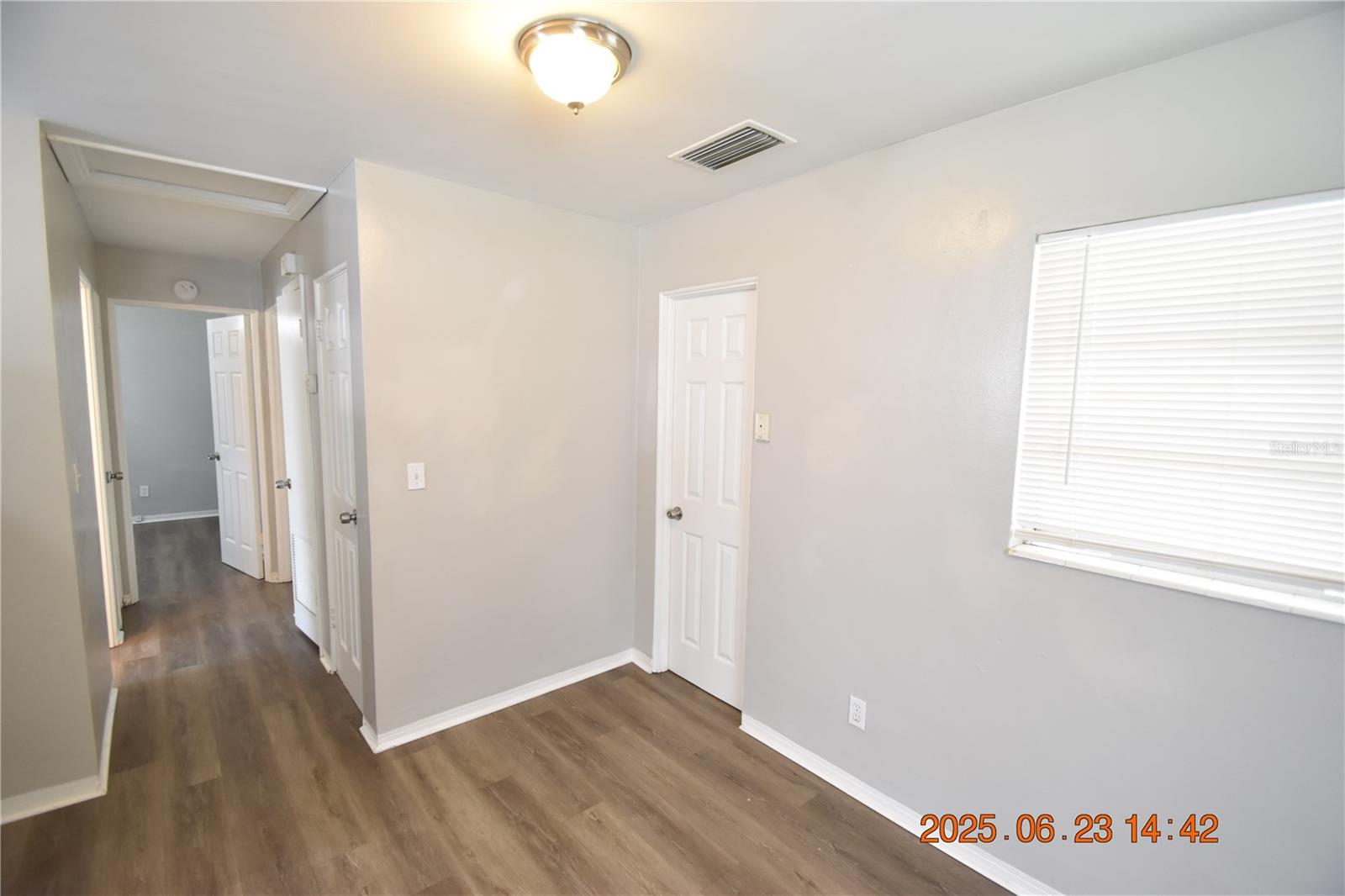 Image 12 of 30 For 5124 18th Avenue N