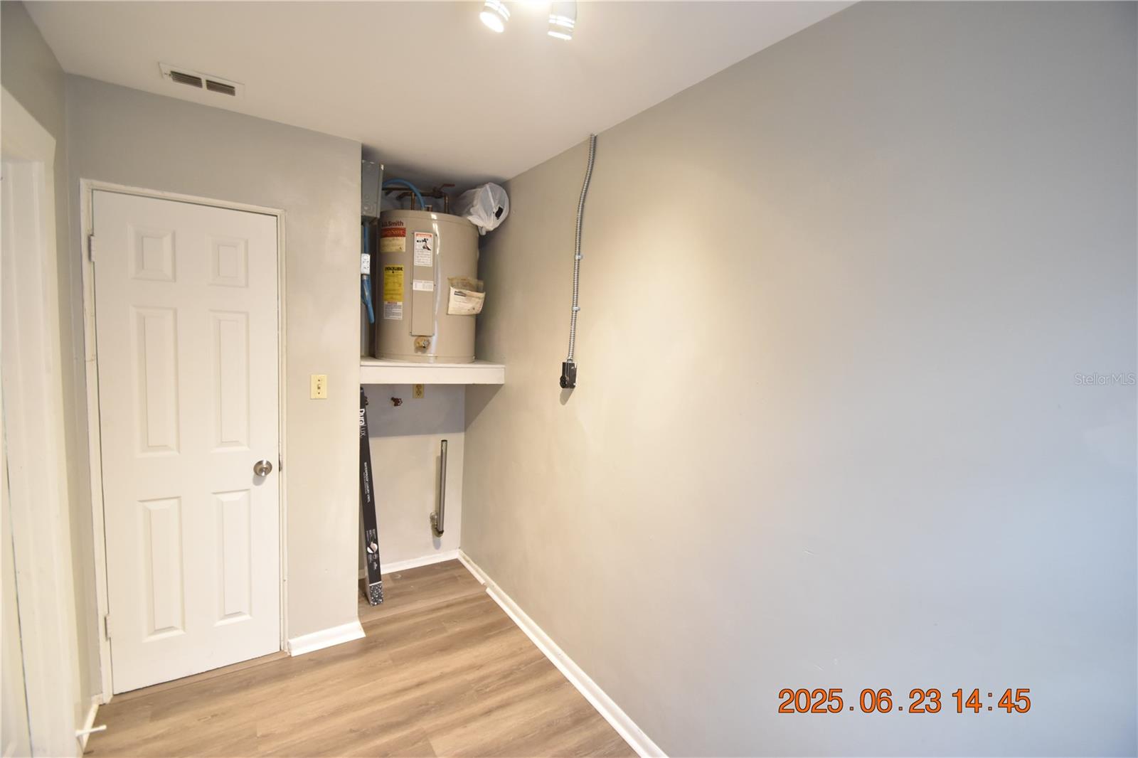 Image 21 of 30 For 5124 18th Avenue N