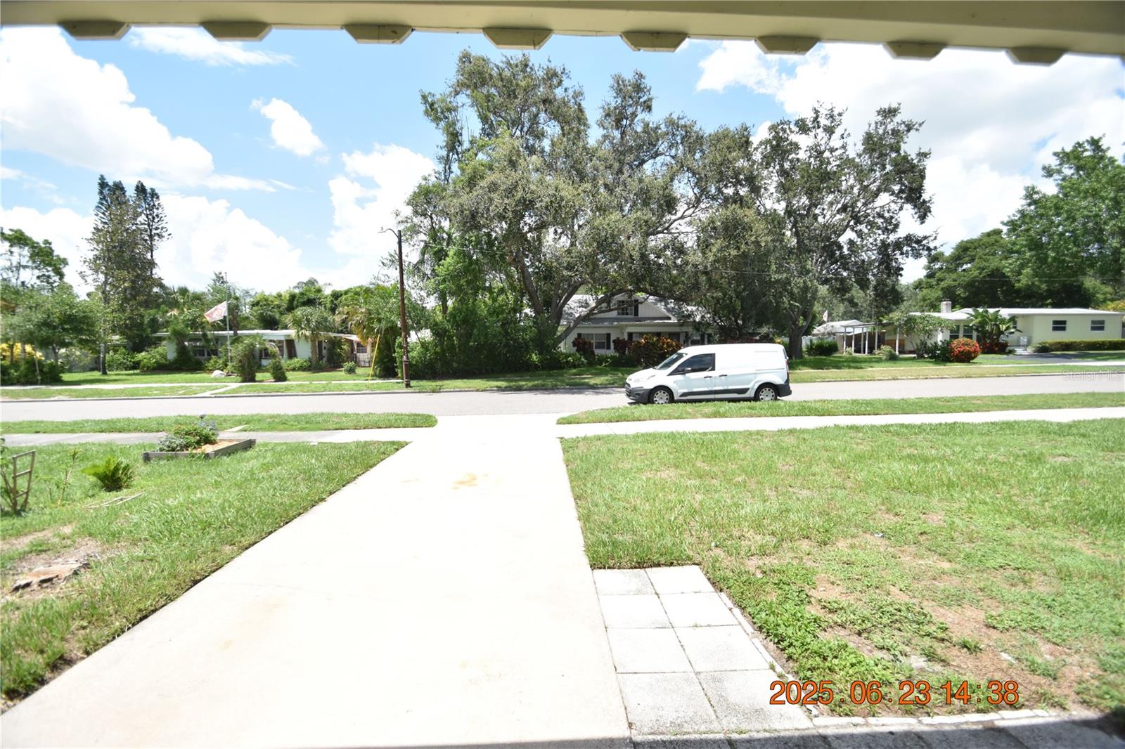 Image 5 of 30 For 5124 18th Avenue N