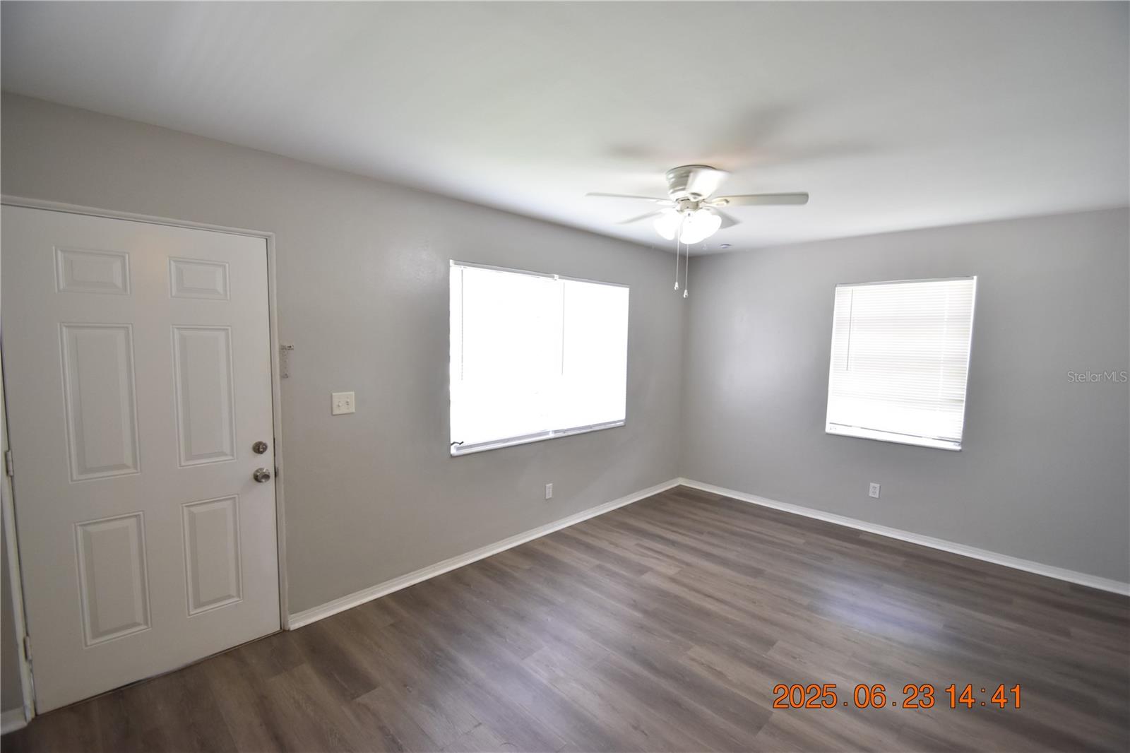 Image 8 of 30 For 5124 18th Avenue N