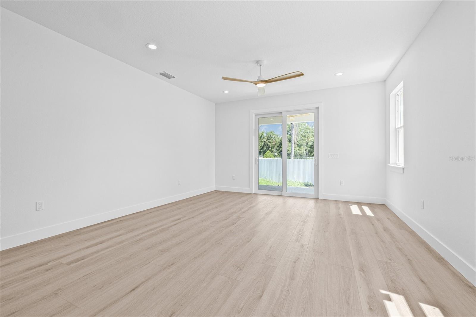 Image 14 of 33 For 7617 Alvina Street