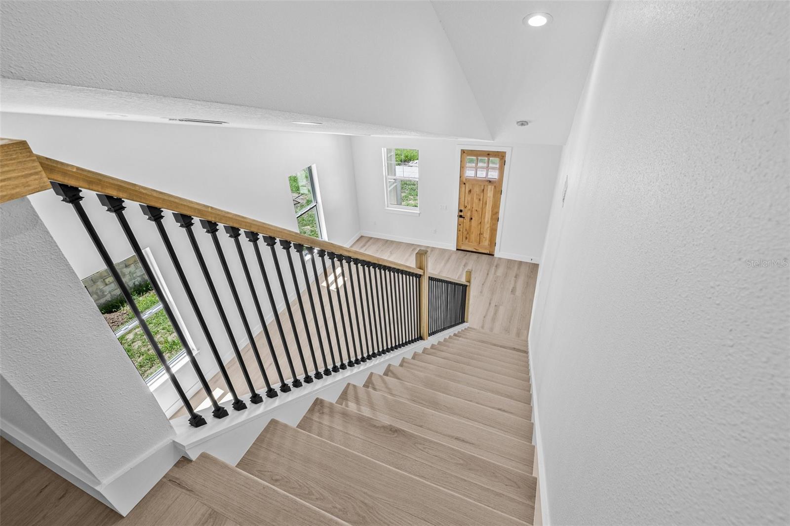 Image 23 of 33 For 7617 Alvina Street