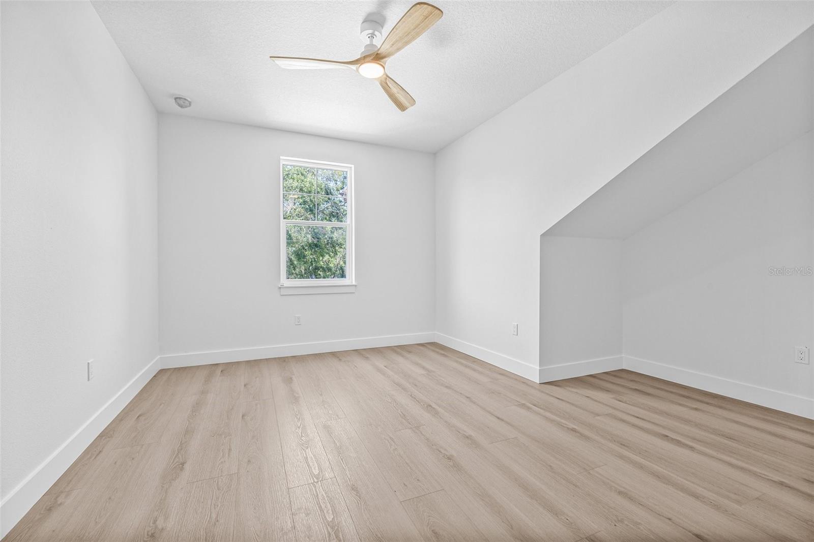 Image 30 of 33 For 7617 Alvina Street