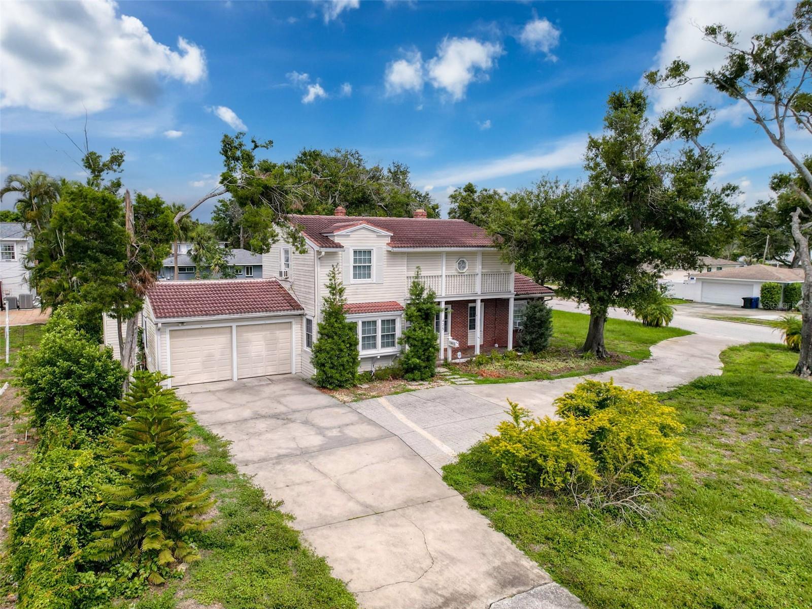 Image 2 of 73 For 425 49th Street N