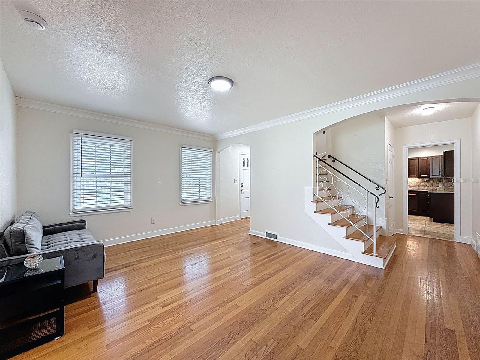 Image 20 of 73 For 425 49th Street N