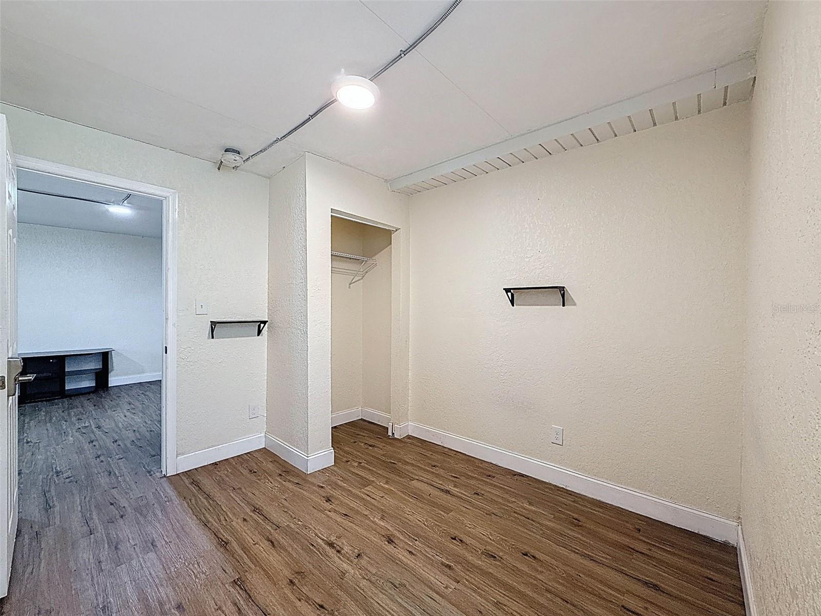 Image 33 of 73 For 425 49th Street N