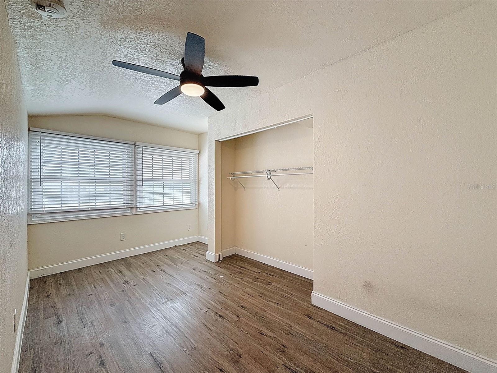 Image 45 of 73 For 425 49th Street N