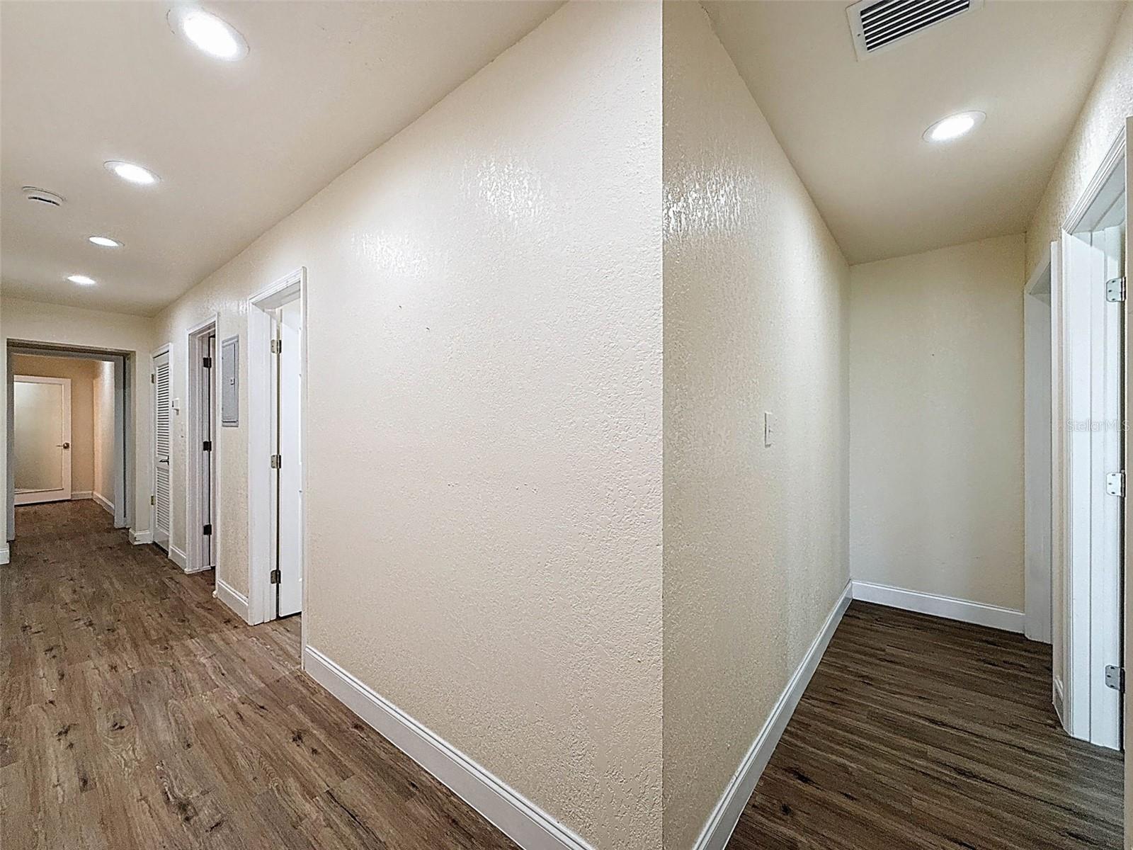 Image 56 of 73 For 425 49th Street N
