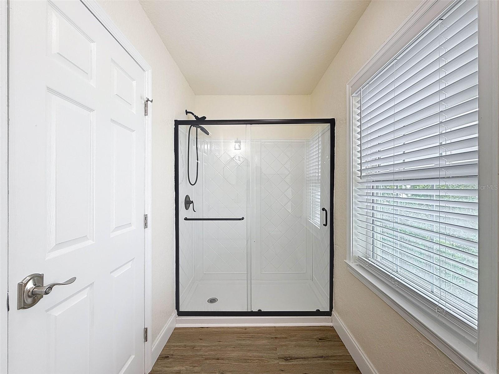 Image 59 of 73 For 425 49th Street N