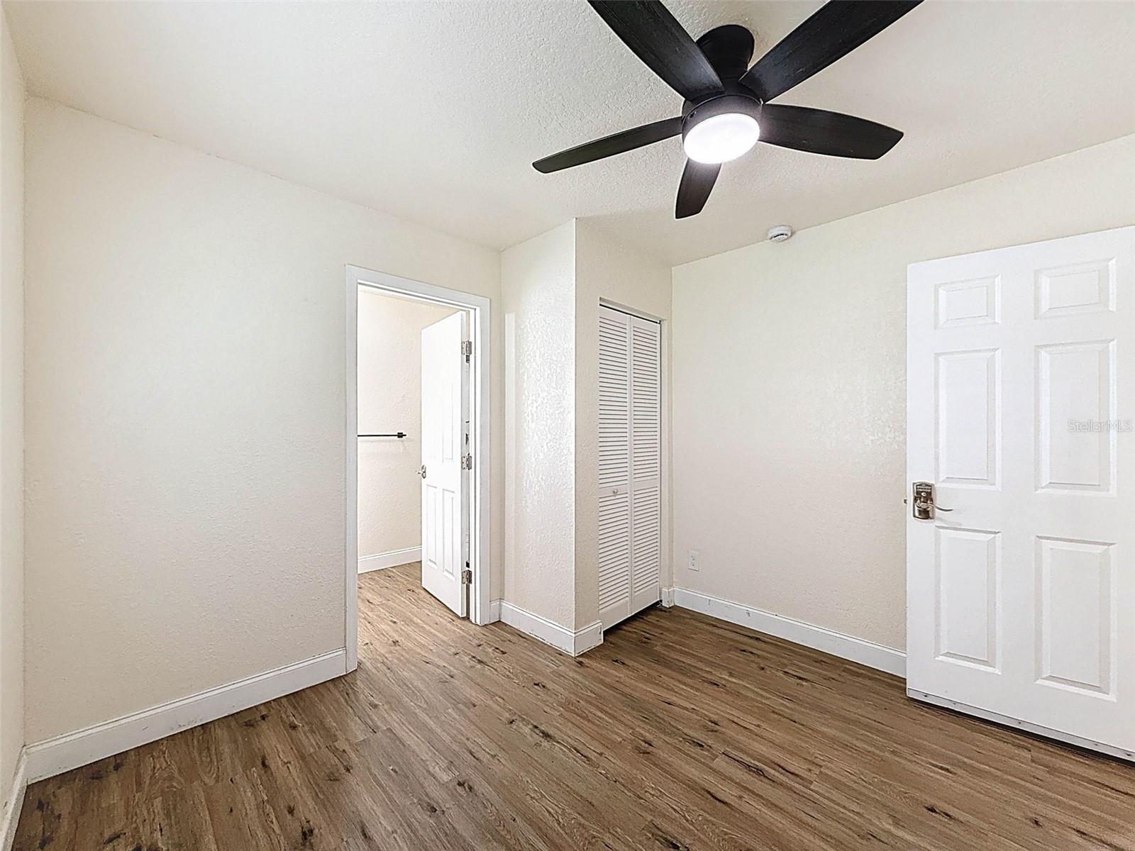 Image 71 of 73 For 425 49th Street N